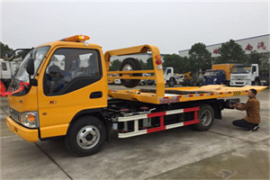 新都哪里有拖车服务